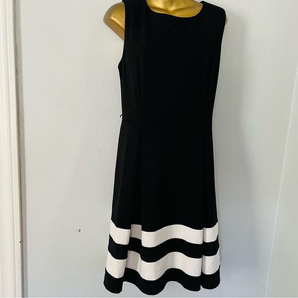 Calvin Klein euro summer Elegant Black and White flare Dress - Picture 4 of 7